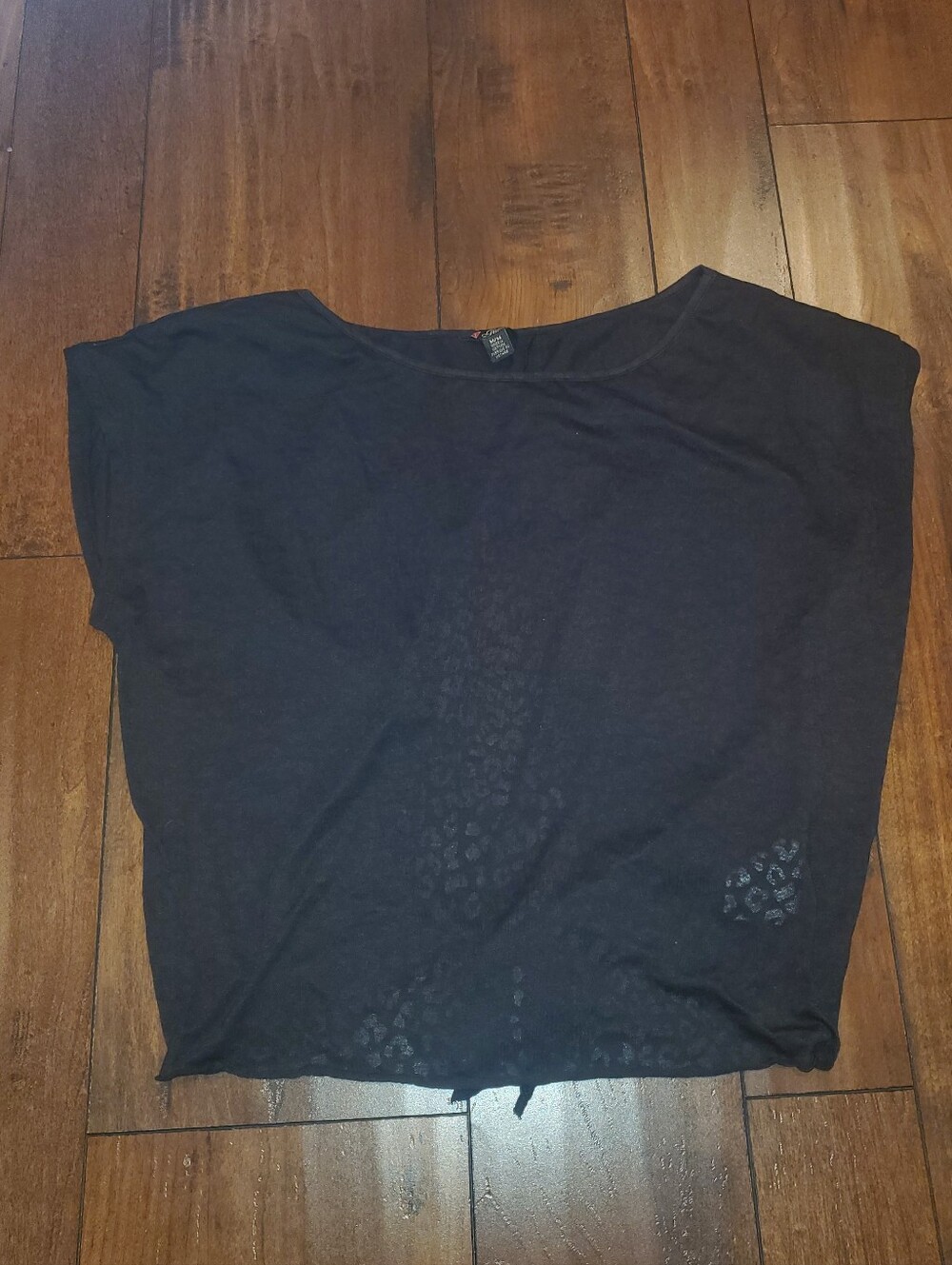 Guess Black Cropped Short Sleeve Top - Picture 2 of 14